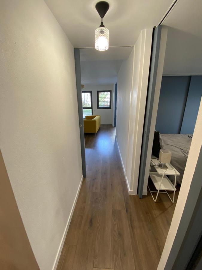 Apartment Standing *